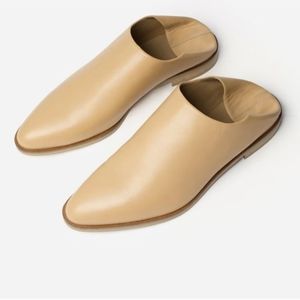 NWOT Everlane The Modern Babo In Sand Size 9